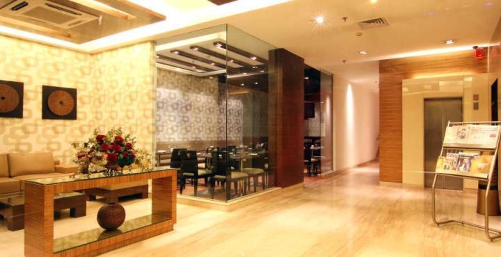 Indus Biznotel Nueva Delhi Exterior foto