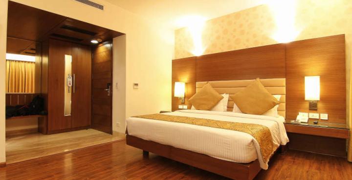 Indus Biznotel Nueva Delhi Exterior foto